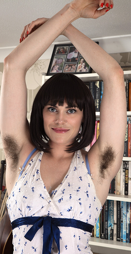 horemheb26:  lovemywomenhairy:Awesome bush and OMG!!! what a spectacular set of pits!!!