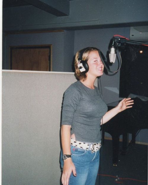 candyfornia: looping1979: A 13 yo Katy PerryTHEY were already there Who was?? THEY