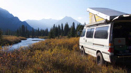 van-life:Fall arrives early in the BC Rockies Sept 13, 2015 