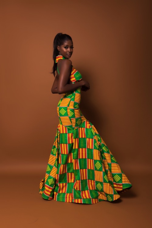blackfashion: Sira x Guinean x NYC Model: @inmyafrica Designer: @mimmy.yeboah Photographer: @dfams