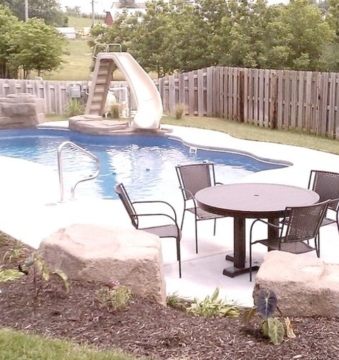 Natural - Rustic Pool