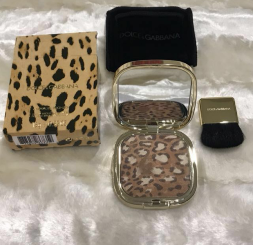 MAKE UP GIVE AWAY :)! Hey Beautifuls This Is My Give Away For 1 Lucky Person Since I Don’t Wear Make