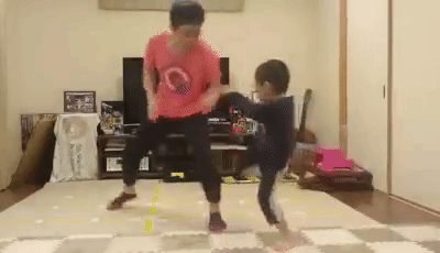 feiyueparkourkungfu:  The wonderful performance of Young Bruce Lee! Professional