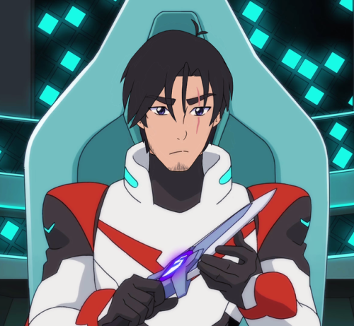 voltron-bug:  Trying out this style of editing, so I made older! Keith and Lance because I really wanted to see what they’d look like.