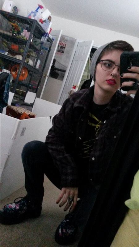 little-king-smashmouth:  todays look brought to u by the Fuck wordalso squatting