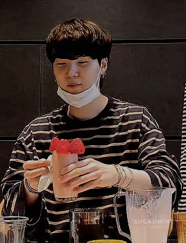 Yoongi 210405 Vlive
