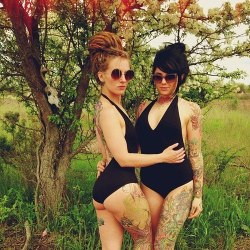 tattooedmafia:  Damsel &amp; Radeo  2 of the sexiest women alive