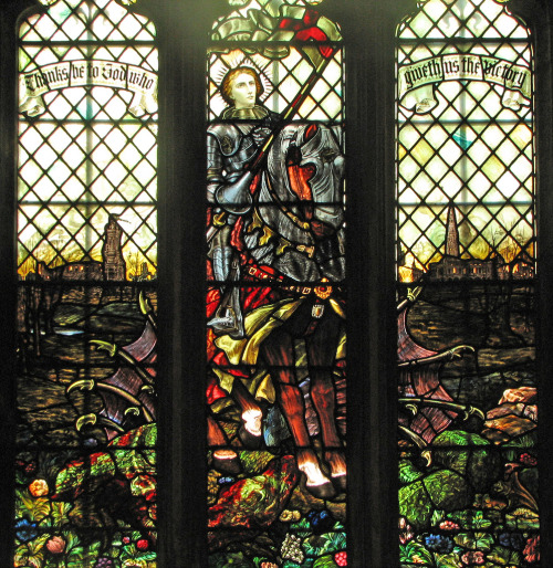 mun-sal-vache:Saint George at War (St Michael Church, Oxford). —source