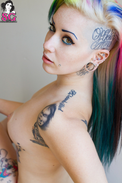 allsuicidegirls:  Jennings 