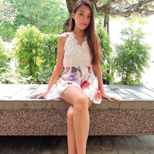 sggirlzzz:  Her long legs would be great to grab onto while thrusting hard into her. Watch her face light up as she orgasms