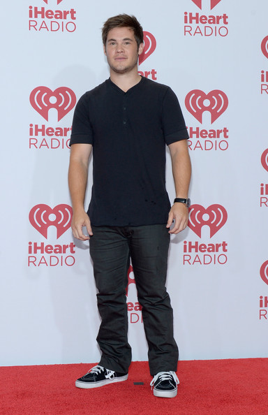 adamdevineissodivine:#MCM Adam at the I HEART RADIO Festival (Sept. 2014). LOVE the