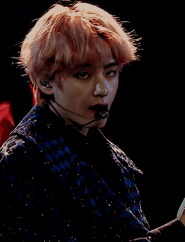 ggukbwi:181228, singularity (taehyung)
