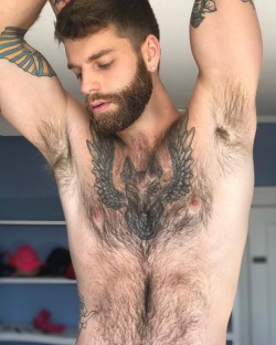 men's armpits