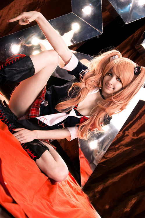 cosplayandanimes:  Junko Enoshima - Dangan Ronpa source 
