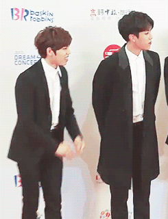 chandoo: dongwoo’s hands…