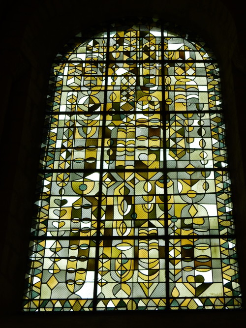 Modern stained glass window, Church of Saint-Jean de Montierneuf, Poitiers by Beth