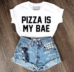 mosouka:  Truth Be Told #PizzaIsBea on We Heart It - https://bnc.lt/l/4b-7gQ-_Rg 