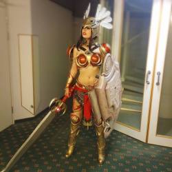 kamikame-cosplay:    Tine Marie Riis    Woooow….woooow…Wait…What just happened!? I won 3rd place in the Dreamhack Cosplay Championship with my newest creation, Valkyrie Leona! ;o; And not only that, but I also won 2nd place in Komplett’s cosplay