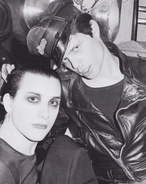 onlytheyoungdieyoung:Frankie Fix of Crime with Dave Vanian of The Damned.