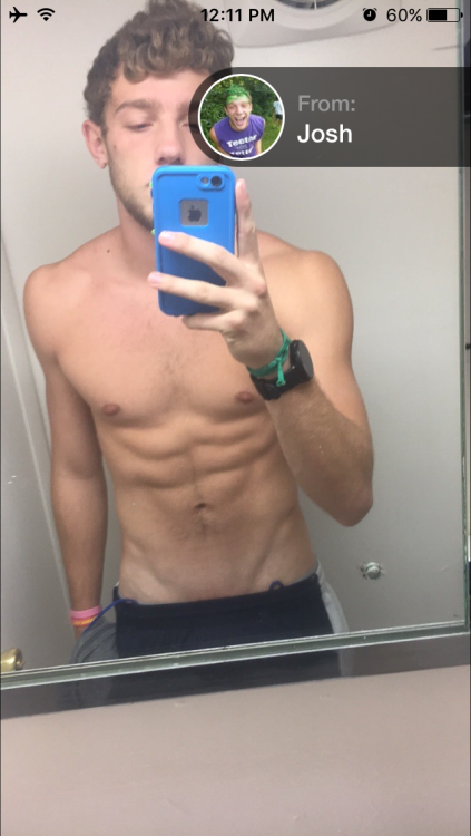 bumble-baits:Another hot stud who couldn’t wait to show off.