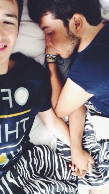 equalityabovehate:  lookingfortheman:  Awwwwww you and me every morning ^^  This is way too freakin’ cute!