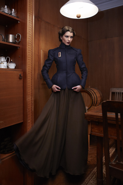 gogoblueberry:  writersblockbuster:   KNAPP The Post-War Collection FW 12-13 “The newest collection 