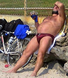 Homens Maduros de Sungas - Mature Men in Trunks