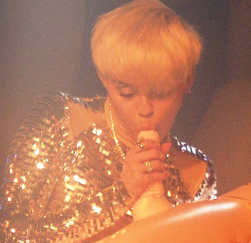 drstinkfingertoo:  Miley Cyrus is not a whore  blowing it up