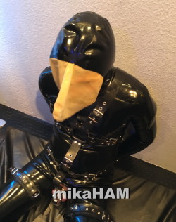 mikaham:  … having fun with my sub @boundrubberboi​