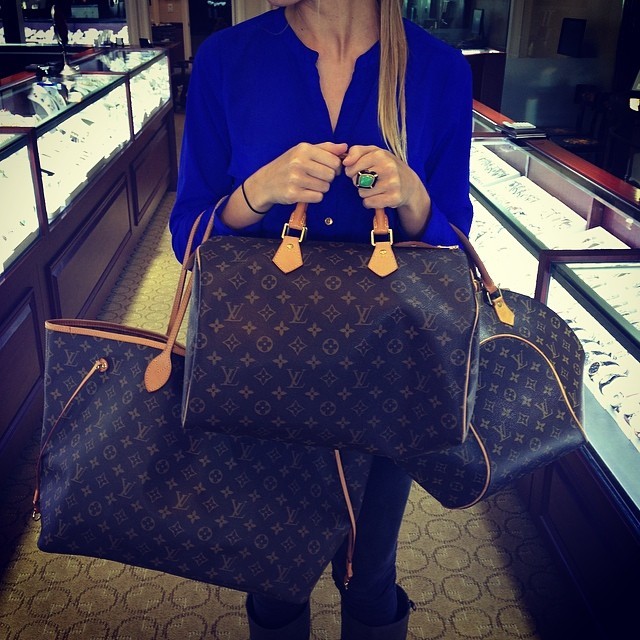 So many Louis’, so little arm space #louisvuitton #lv #purse #bag #handbag #love #fashion #style #designer #travel #ineedavacation #follow #picoftheday #ring #jewelry #diamonds #boca #florida