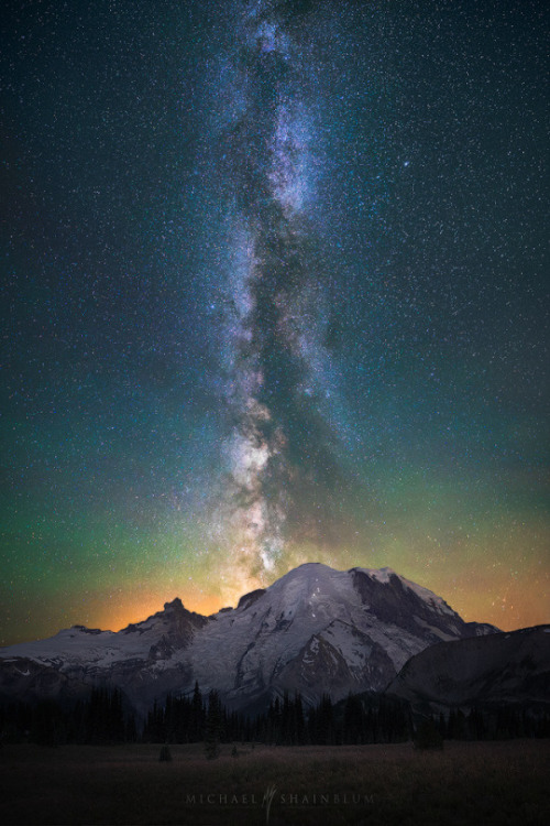  Rise - Mt Rainier (USA)Michael Shainblum ov