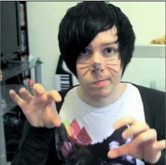 the-emo-bissh:  Happy Philday everyone &lt;3 eat panda meat with popcorn XD