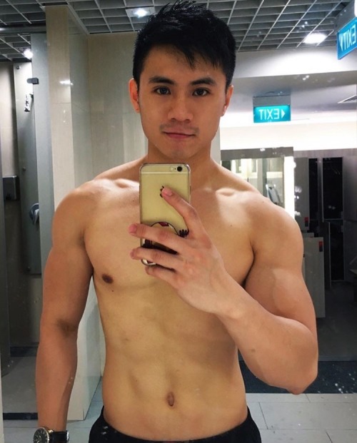 heymerlionboys:Desmond Khor @des_ertstorm