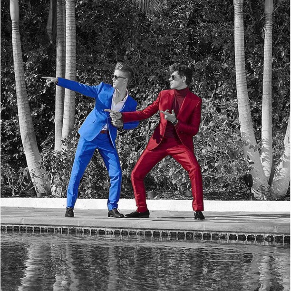 xjackxjohnsonx:  Color splashed my beautiful babes 😘😍