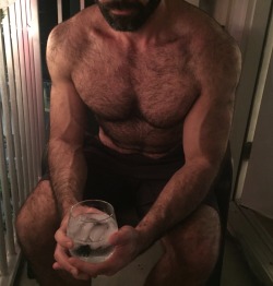 sweatyhairylickable:  http://sweatyhairylickable.tumblr.com for more hairy sweaty dudes! 