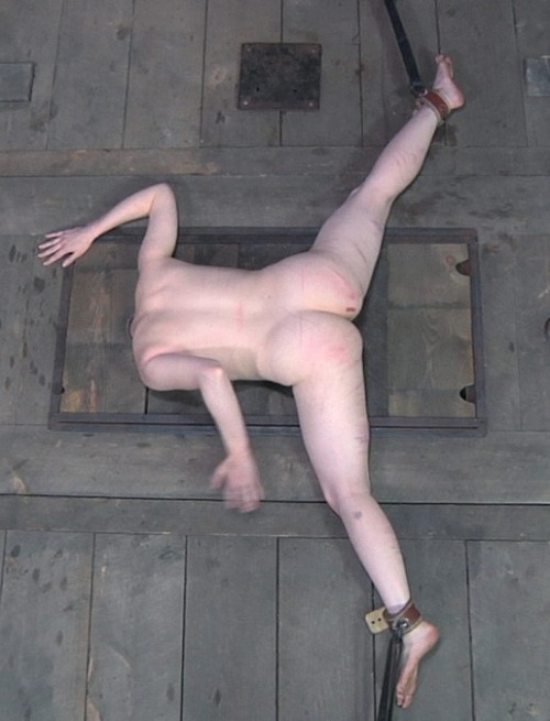 faustnine: violent-rape-fantasies: Her head isn’t down there just to keep it out of sight or t