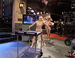 nbcsnl:friedarmisen:There’s only one way to settle this: with a Chandelier dance off! (x)Oh, don’t m