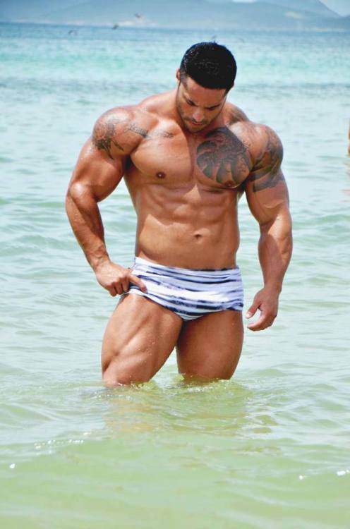 This Guy's Body Blog