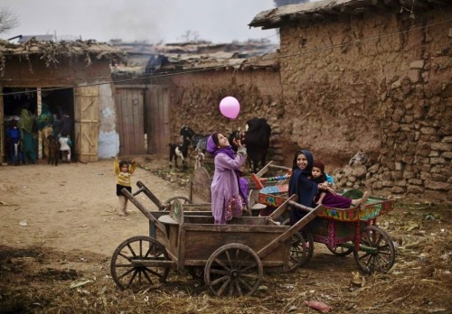 Pakistan &ndash; Daily Life (February 2014) Photos by Muhammed Muheisen/AP