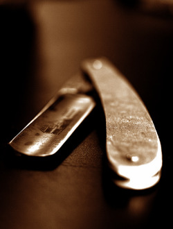 knifepics:  Straight Razor