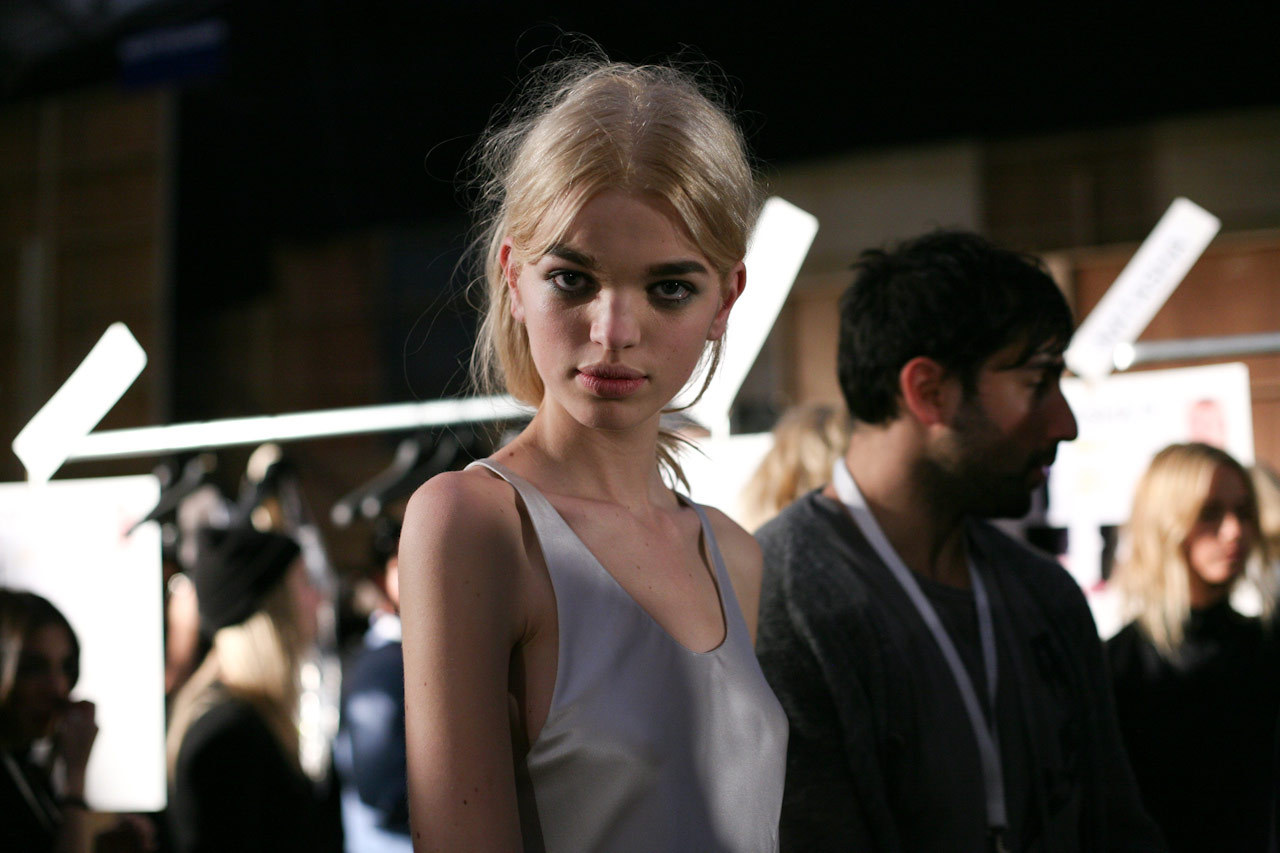  Daphne and Karmen at the Alexander Wang F/W 2011 backstage. 