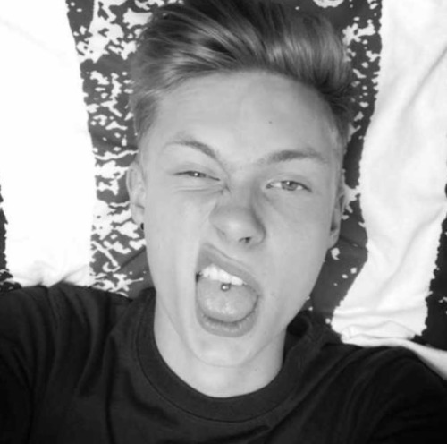 boysofgb-xoxocharlotte: If you followed my last blog ‘britladsofkik’, then you’ll 