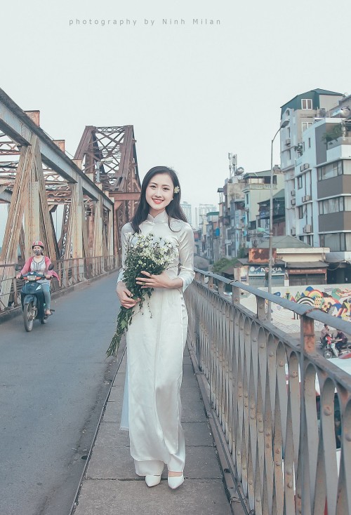  Vietnamese long dress (Ao dai) bởi Beauty Collection Qua Flickr: Photo backup https://flic.kr/s/aHs