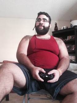 megabaerchen:  mikebigbear:  fierybiscuts:  Got back from GameStop and decided to play some games and since it’s pretty hot, removing clothes was bound to happen :P  Mmmmm. Can I play with that joystick?   Geiler 🐻!! 👍🏻😃😜😏👅💦💦