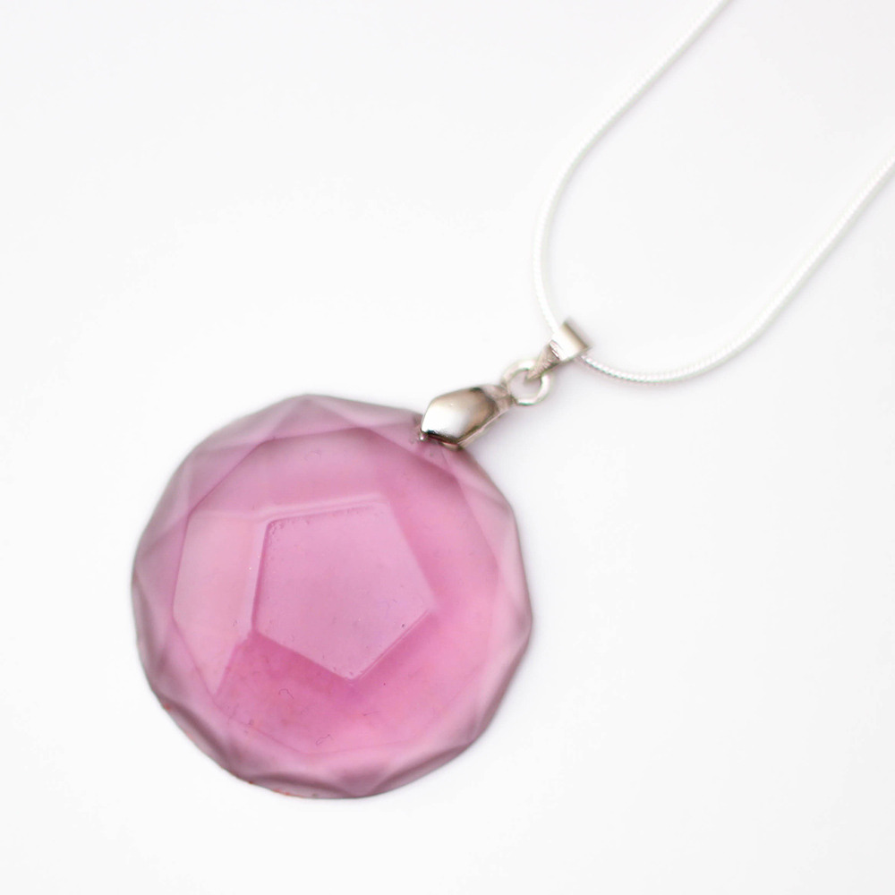 frozencrafts:  Made some Amethyst necklaces because I had the perfect mold to pour