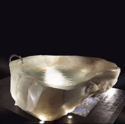 hi-im-the-doctor: nolifesinceoutlander:  sixpenceee: This bathtub was carved from a single piece of quartz and sold in 2010 for over ũ million.  Wow!    Throwback to HBP 