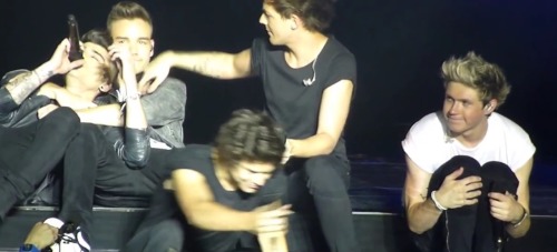 larry chats