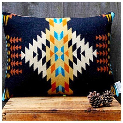 ❤️ the southwest pattern on this Pendleton Wool Pillow by @makersmarket | bit.ly/1DC011w #mak