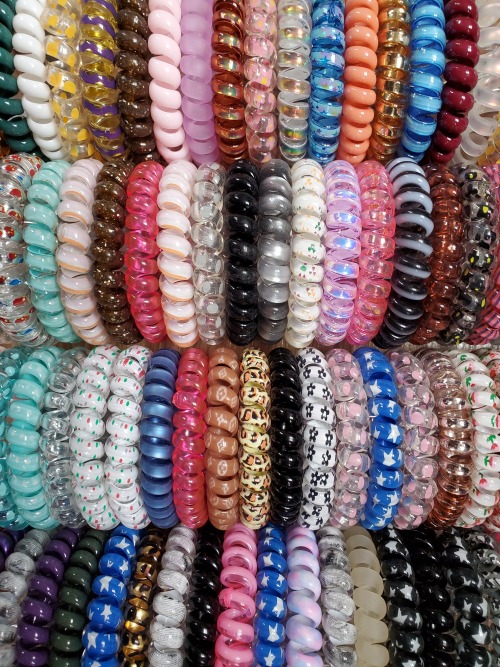 stimtastic:New year, new phone cord bracelet colors! I just received a huge shipment that includes m