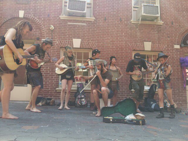 morgangreentea:  hanging out in lancaster, pa with the rail yard ghosts before folk